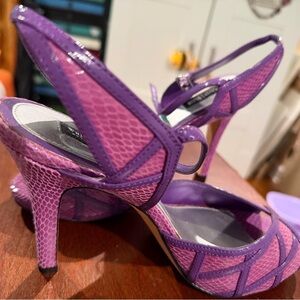 White House Black Market Purple Snakeskin Heels, size 9M